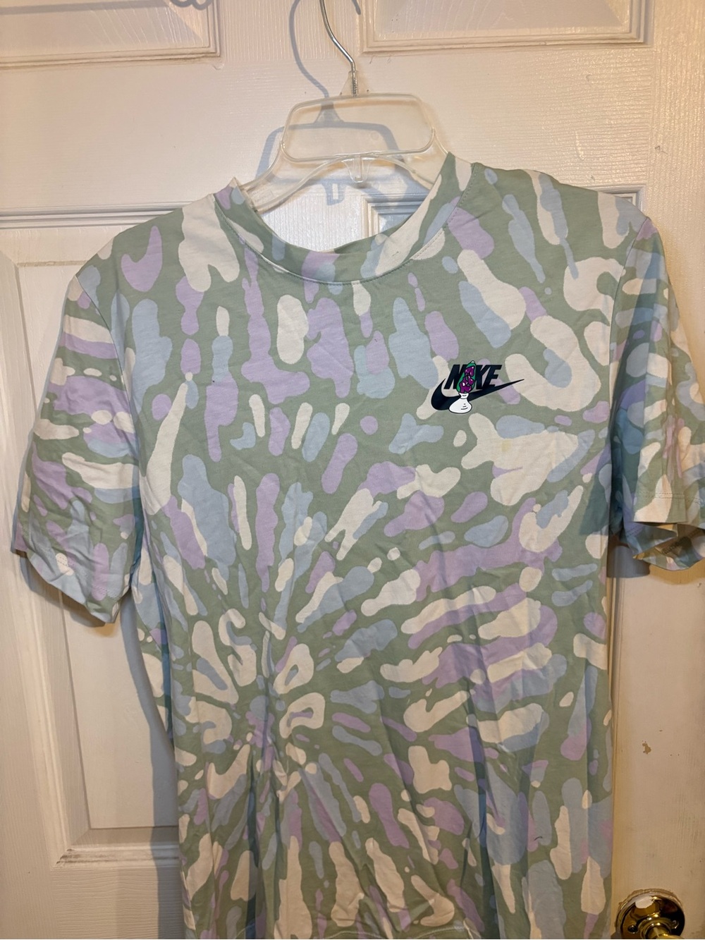 Nike Pastel Tie-Dye Tee in Green, Lavender & White